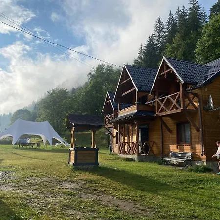гуцульський двір Lodge *